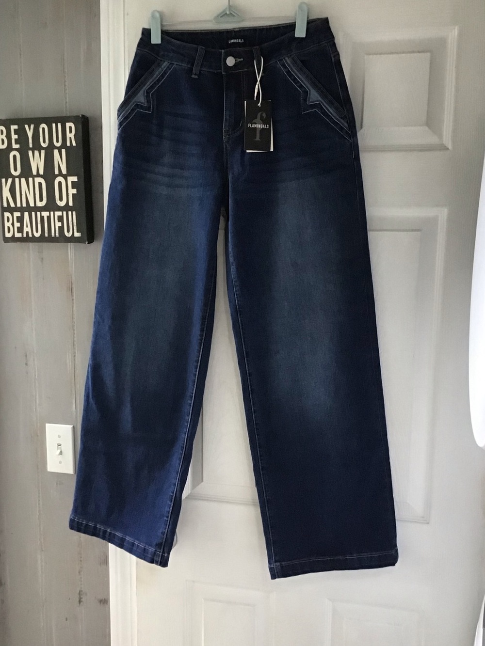 NWT Flamingals High Rise Wide Leg Jeans. Size Small